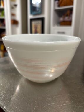 VTG Pyrex Pink Rainbow Stripes Mixing Bowl